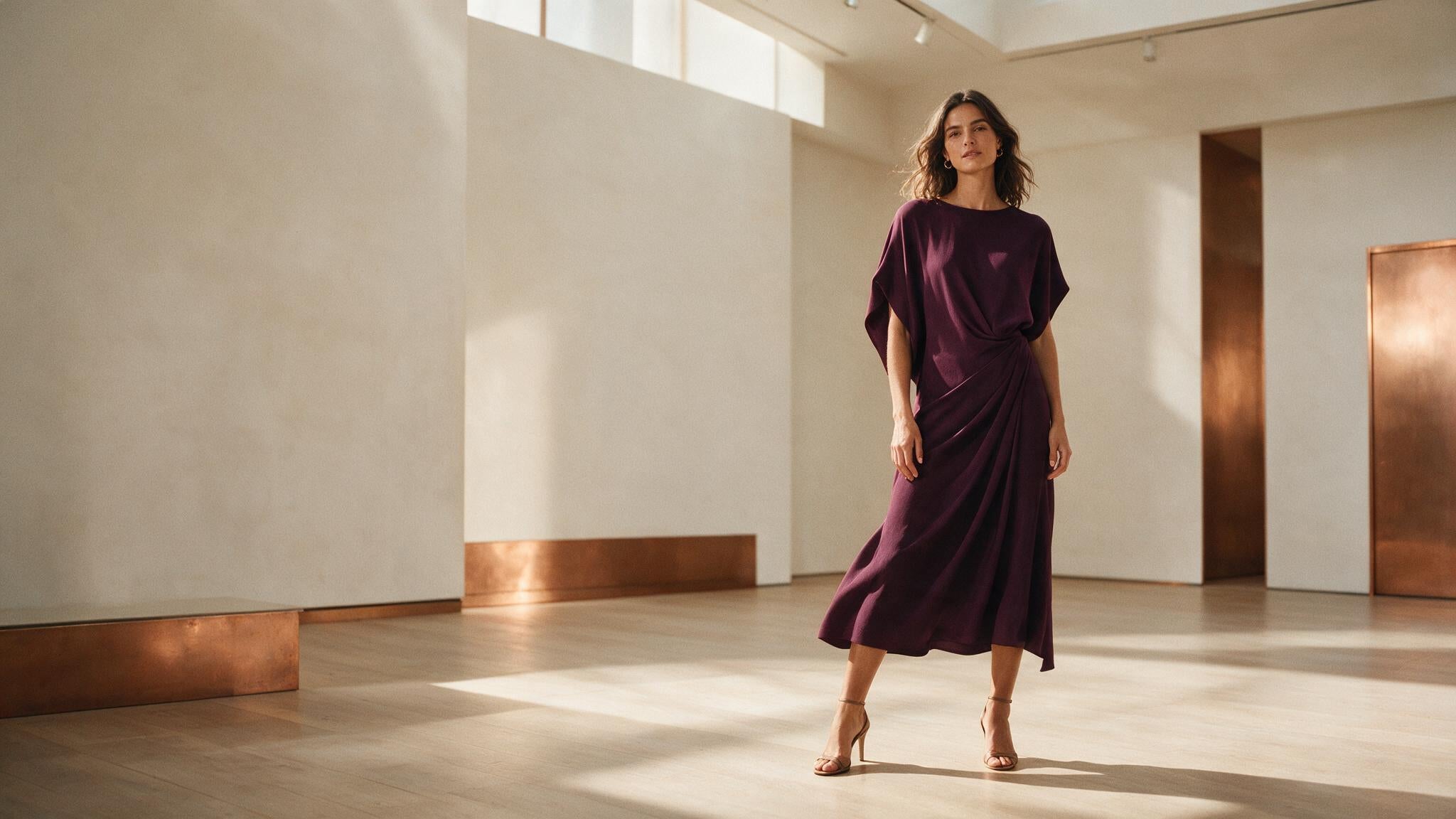 Vireluno editorial campaign in an ivory gallery
