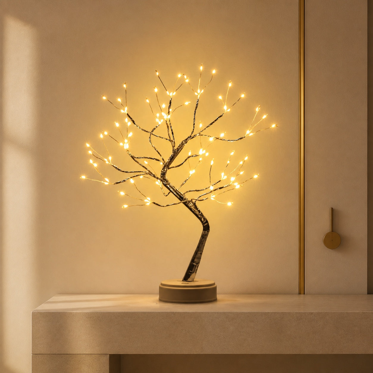 Lampada decorativa Albero di Luce con piccoli LED caldi in ambiente Vireluno
